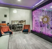 La Quinta Inn & Suites by Wyndham Chattanooga-Hamilton Place hotel detail image 3