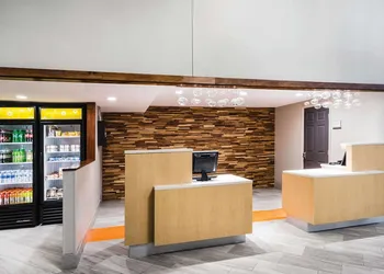 La Quinta Inn & Suites by Wyndham Chattanooga-Hamilton Place hotel thumbnail 5