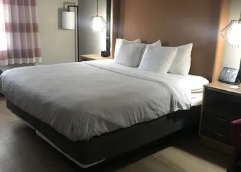 La Quinta Inn & Suites by Wyndham Chattanooga-Hamilton Place hotel thumbnail 7