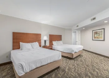 Crossroads Inn & Suites hotel thumbnail 4