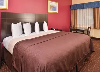 Americas Best Value Inn Baytown hotel thumbnail 6