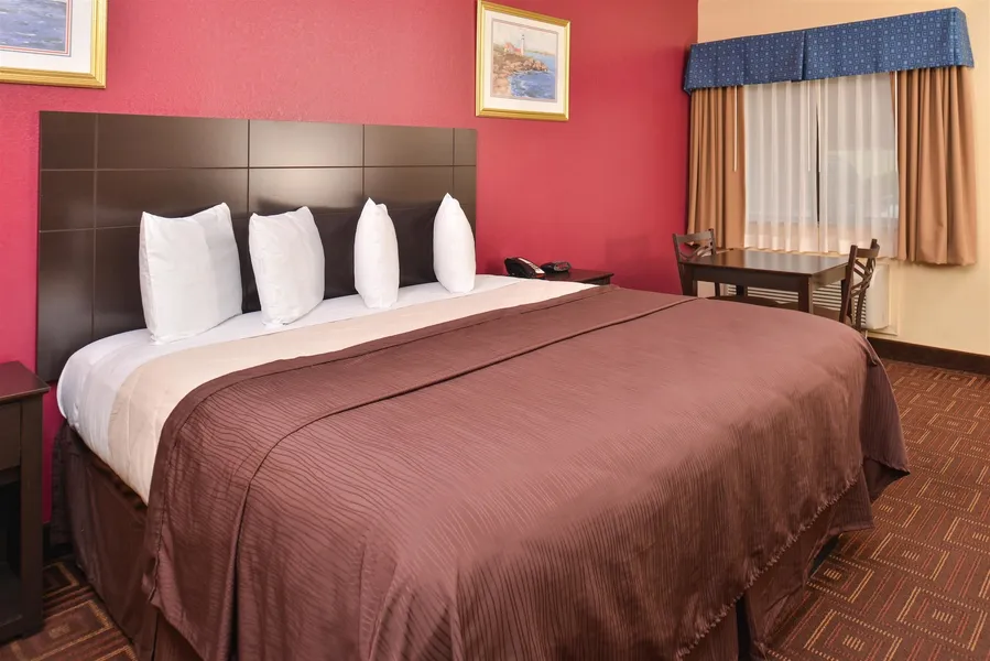 Americas Best Value Inn Baytown hotel detail image 6