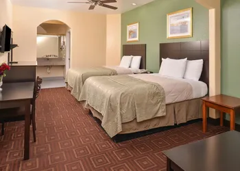 Americas Best Value Inn Baytown hotel thumbnail 8