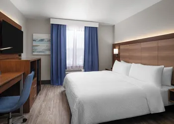 Garner Hotel Pigeon Forge Downtown by IHG hotel thumbnail 7