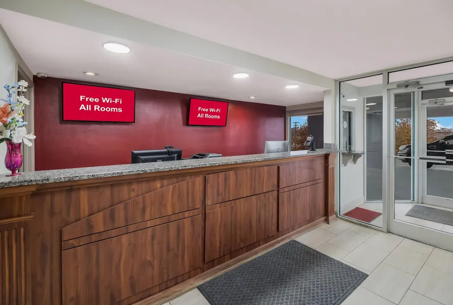 Red Roof Inn & Suites Jackson, TN hotel detail image 6