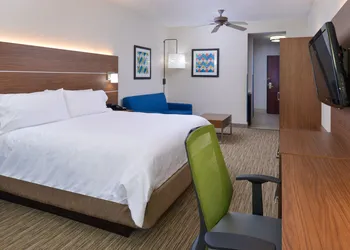 Holiday Inn Express & Suites Abilene by IHG hotel thumbnail 6