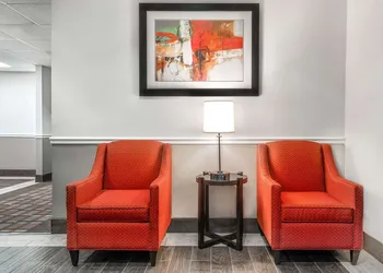 Days Inn & Suites by Wyndham Dallas hotel thumbnail 3