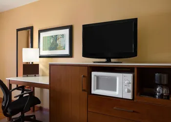 Super 8 by Wyndham Austin Downtown/Capitol Area hotel thumbnail 4