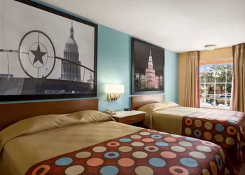 Super 8 by Wyndham Austin Downtown/Capitol Area hotel thumbnail 5