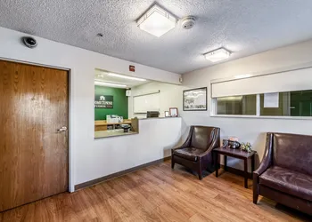 HomeTowne Studios by Red Roof Austin hotel thumbnail 4