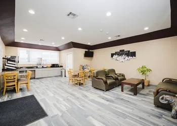 Sapphire Inn & Suites hotel thumbnail 5