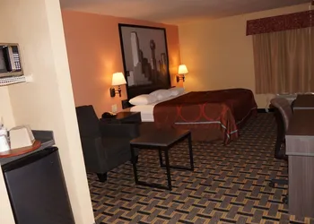 Super 8 by Wyndham Farmers Branch/North Dallas hotel thumbnail 5