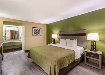 Quality Inn & Suites Garland - East Dallas hotel thumbnail 6