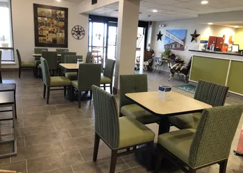 Quality Inn West Fort Worth hotel thumbnail 2