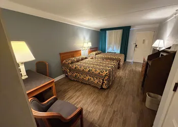 America's Inn Sugarland Stafford hotel thumbnail 6