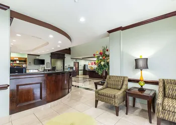 Comfort Suites Beaumont I-10 hotel thumbnail 2