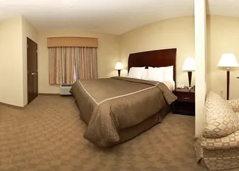 Comfort Suites Beaumont I-10 hotel thumbnail 8