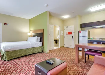 Candlewood Suites Bedford Fort Worth by IHG hotel thumbnail 7