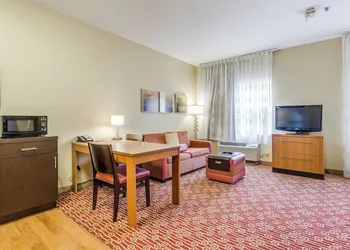 Candlewood Suites Bedford Fort Worth by IHG hotel thumbnail 8