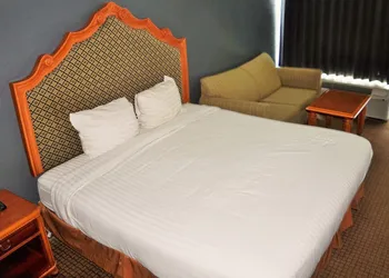 Hotel elev8 hotel thumbnail 5