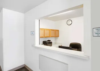 WoodSpring Suites Denton hotel thumbnail 2