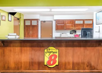 Super 8 by Wyndham Harlingen TX hotel thumbnail 3