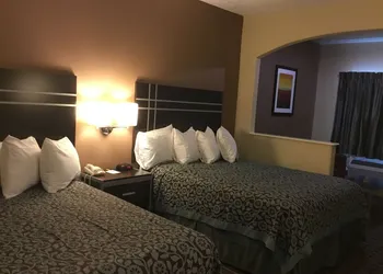 Days Inn & Suites by Wyndham Houston North/Spring hotel thumbnail 4