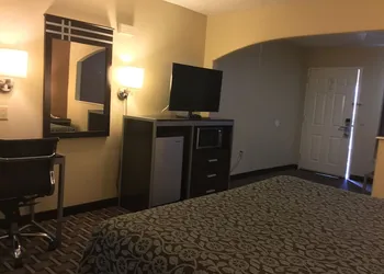 Days Inn & Suites by Wyndham Houston North/Spring hotel thumbnail 5