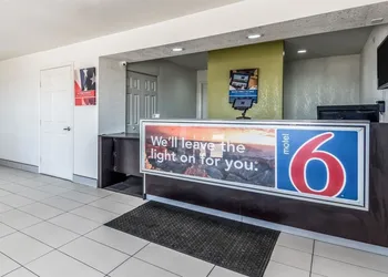 Motel 6 Fort Worth, TX - North hotel thumbnail 3
