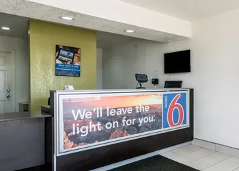 Motel 6 Fort Worth, TX - North hotel thumbnail 4