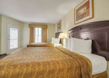 MainStay Suites Texas Medical Center/Reliant Park hotel thumbnail 4