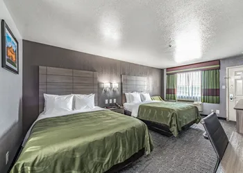 Quality Inn I-10 East near Frost Bank Center hotel thumbnail 6