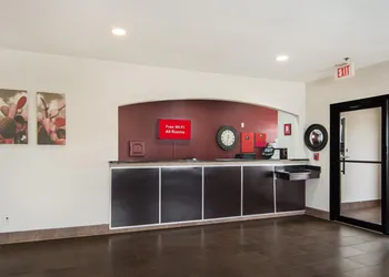 Red Roof Inn Fort Worth – Saginaw hotel thumbnail 6