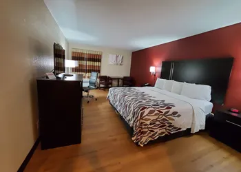 Red Roof Inn Fort Worth – Saginaw hotel thumbnail 8