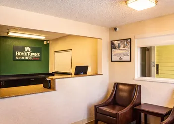 HomeTowne Studios by Red Roof Houston - West Oaks/ Energy Corridor hotel thumbnail 4