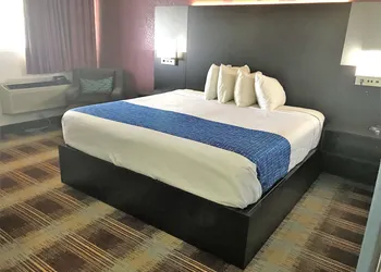 Travelodge by Wyndham New Braunfels hotel thumbnail 8