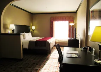 Quality Inn & Suites Lubbock South hotel thumbnail 5