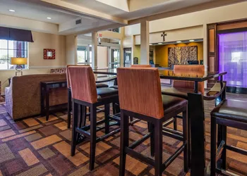 Baymont by Wyndham Lubbock hotel thumbnail 2