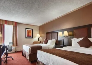Baymont by Wyndham Lubbock hotel thumbnail 5