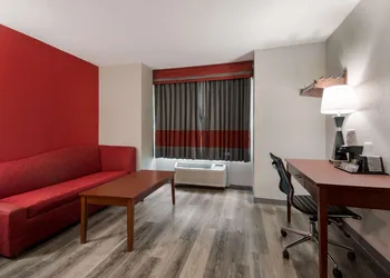 SureStay Plus Hotel by Best Western San Antonio North hotel thumbnail 3