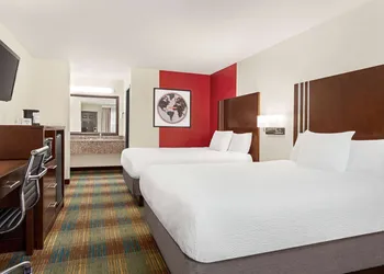 Ramada by Wyndham San Antonio Near SeaWorld/Lackland AFB hotel thumbnail 5