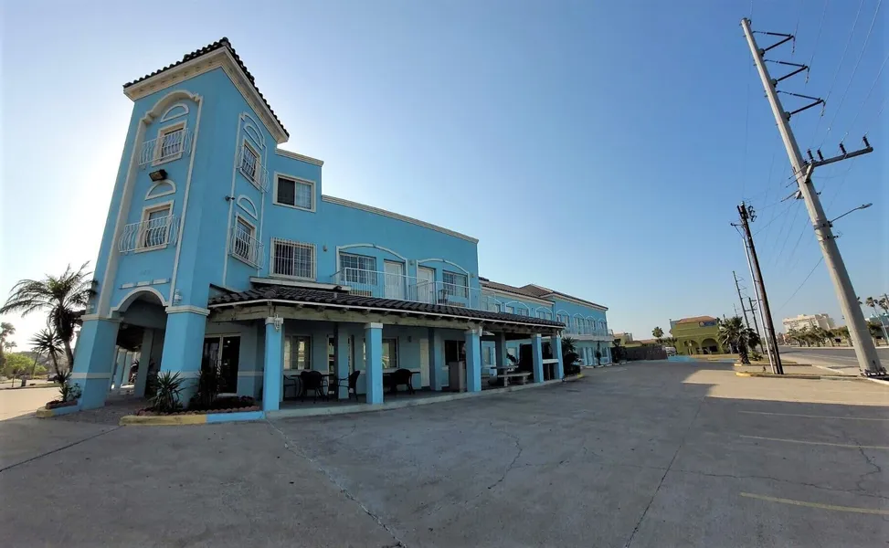 Casa Bella Hotel and Suites hotel detail image 2
