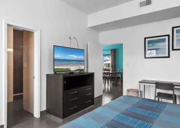 WindWater Hotel and Marina hotel thumbnail 8