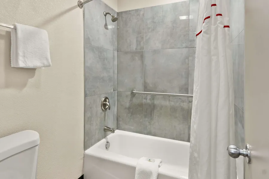 Quality Inn & Suites Weatherford hotel detail image 6