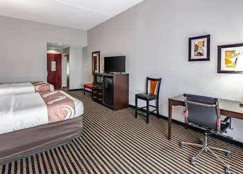 Quality Inn & Suites Abingdon hotel thumbnail 8