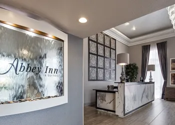 Abbey Inn hotel thumbnail 6
