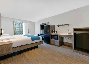 Studio 6 Waco, TX - Downtown - Baylor hotel thumbnail 4