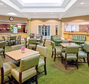 La Quinta Inn & Suites by Wyndham Salt Lake City Airport hotel detail image 3