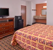 Americas Best Value Inn Richmond South hotel detail image 4