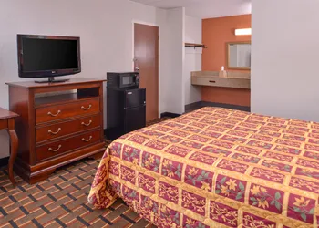 Americas Best Value Inn Richmond South hotel thumbnail 4